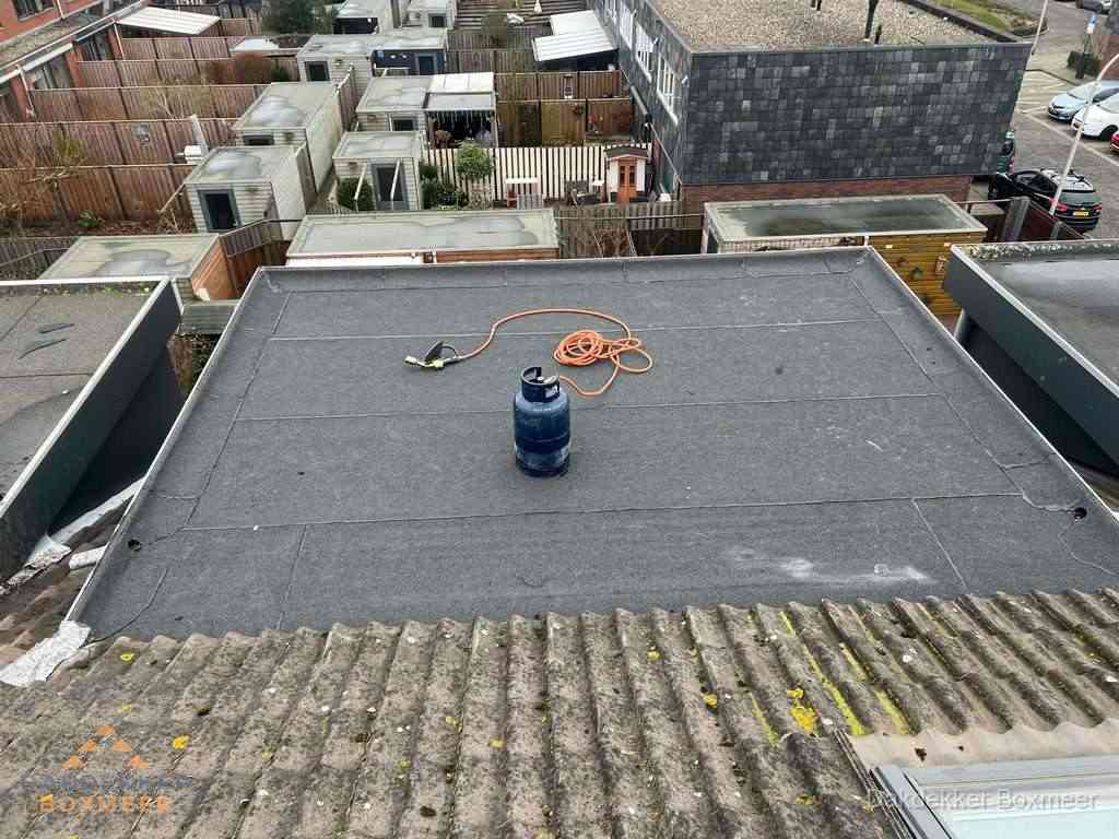 Dakreparatie plat dak met bitumen in Boxmeer Dakreparatie plat dak met bitumen in Boxmeer